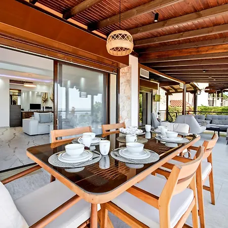 Βίλα Helios Luxury Sea View With Private Pool Gym And Bbq Area *