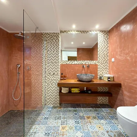 Helios Luxury Sea View With Private Pool Gym And Bbq Area