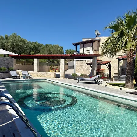 Helios Luxury Sea View With Private Pool Gym And Bbq Area